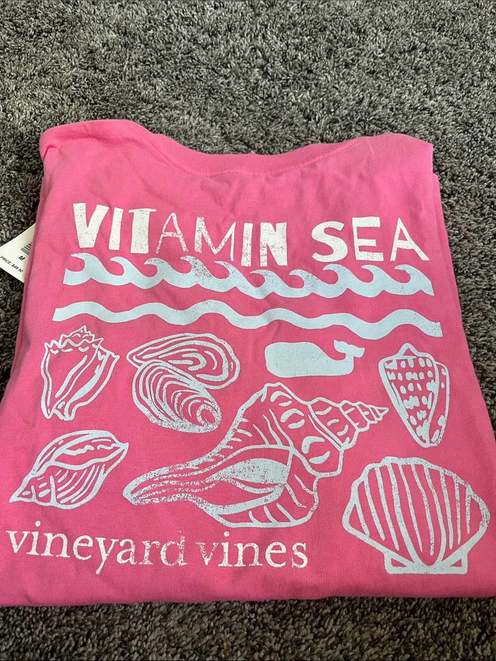 Vineyard Vines Pink "Vitamin Sea" Shell t shirt. New. Medium. Short sleeves.